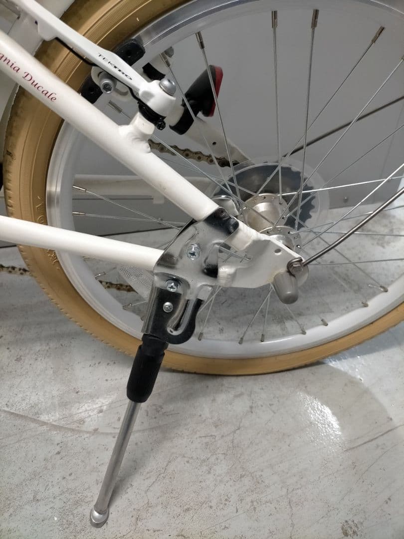 【カズ】FIAT ホワイト 折りたたみ自転車　20インチ