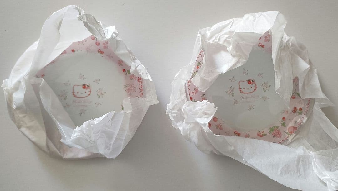 ハローキティガラス食器　フラワーアンドフルーツシリーズ