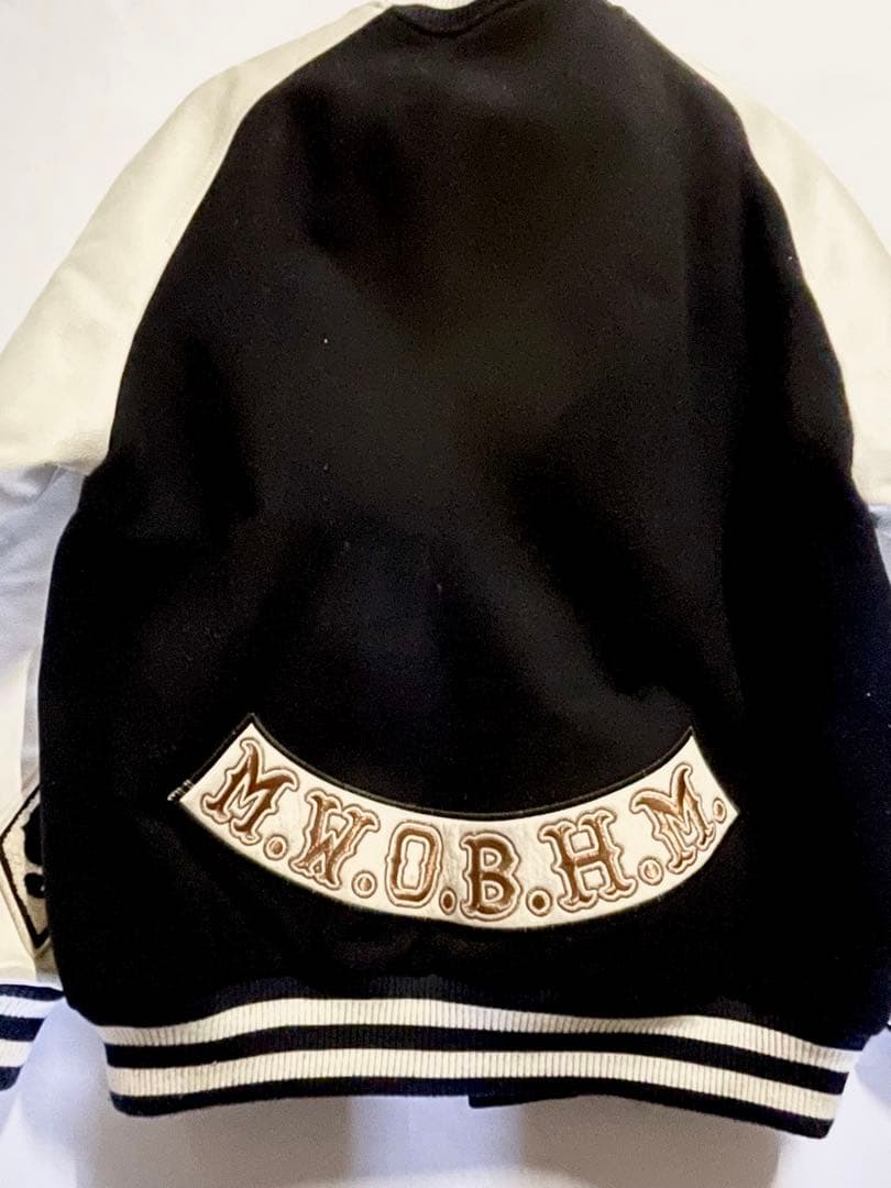 M.W.O.B.H.M スタジャン