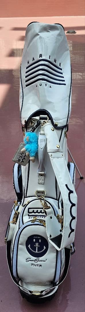 ムータ　キャディーバック　クラブカバー付き❗️