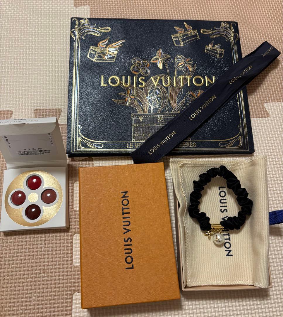 LOUIS VUITTON ルイヴィトン　ヘアゴム パールチャーム付き