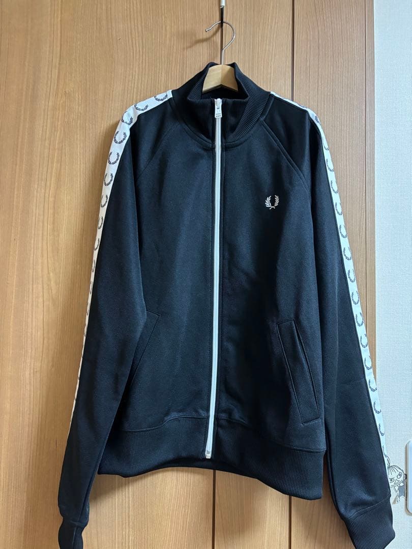 美品　フレッドペリー　トラックジャケット　レディース