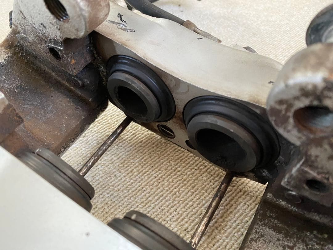 W203 C55 AMG キャリパー 4pot W124 500E 流用