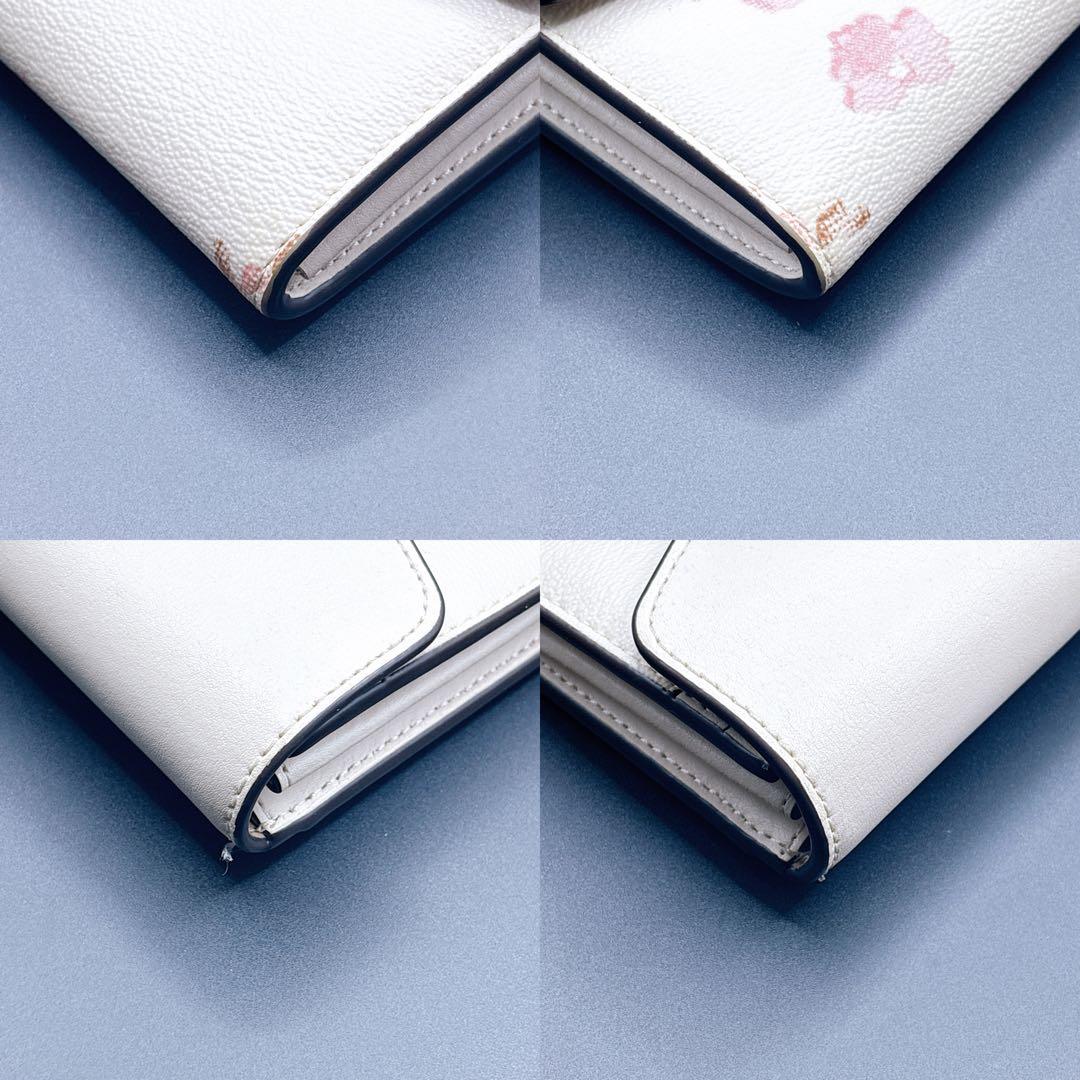 ✨極美品✨コーチ COACH ベージュ花柄 フラップ式 長財布