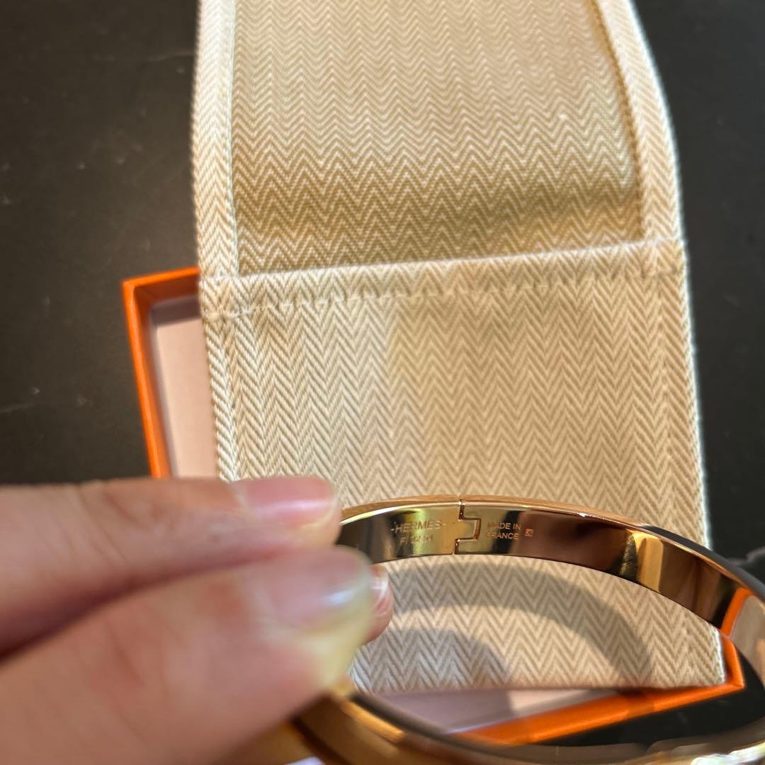 未使用　HERMÈS ピンクゴールド・ベージュ バングル