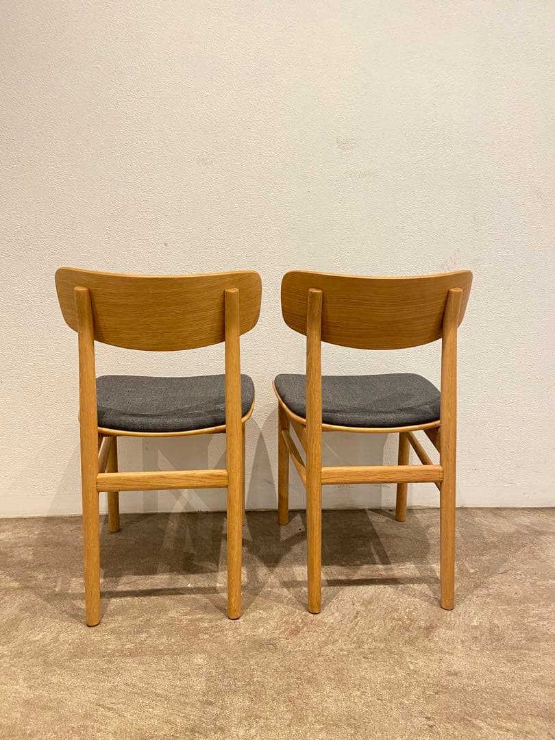 ⭐️送料込⭐️超美品⭐️２脚セット⭐️無印良品⭐️ラウンドチェア・布座・オーク材⭐️