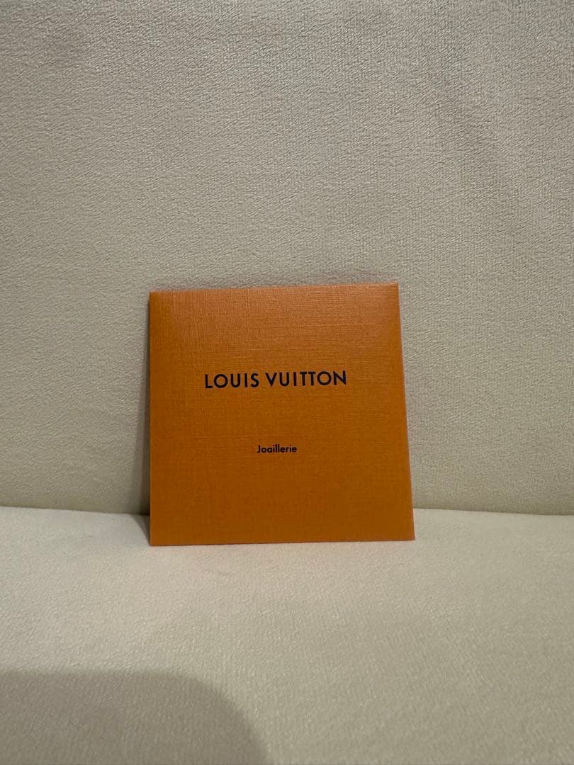 【新品未使用】Louis Vuitton フラワーモチーフ ネックレス