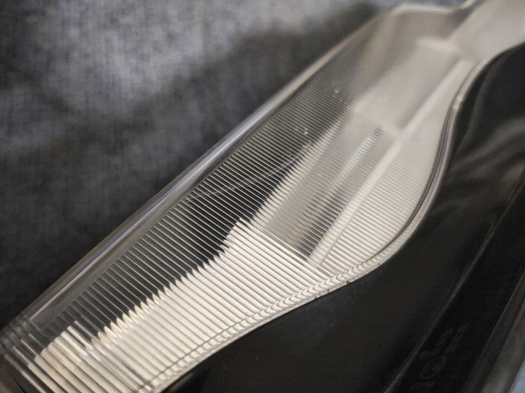 タントカスタム la600S 前期 テールライト 左側