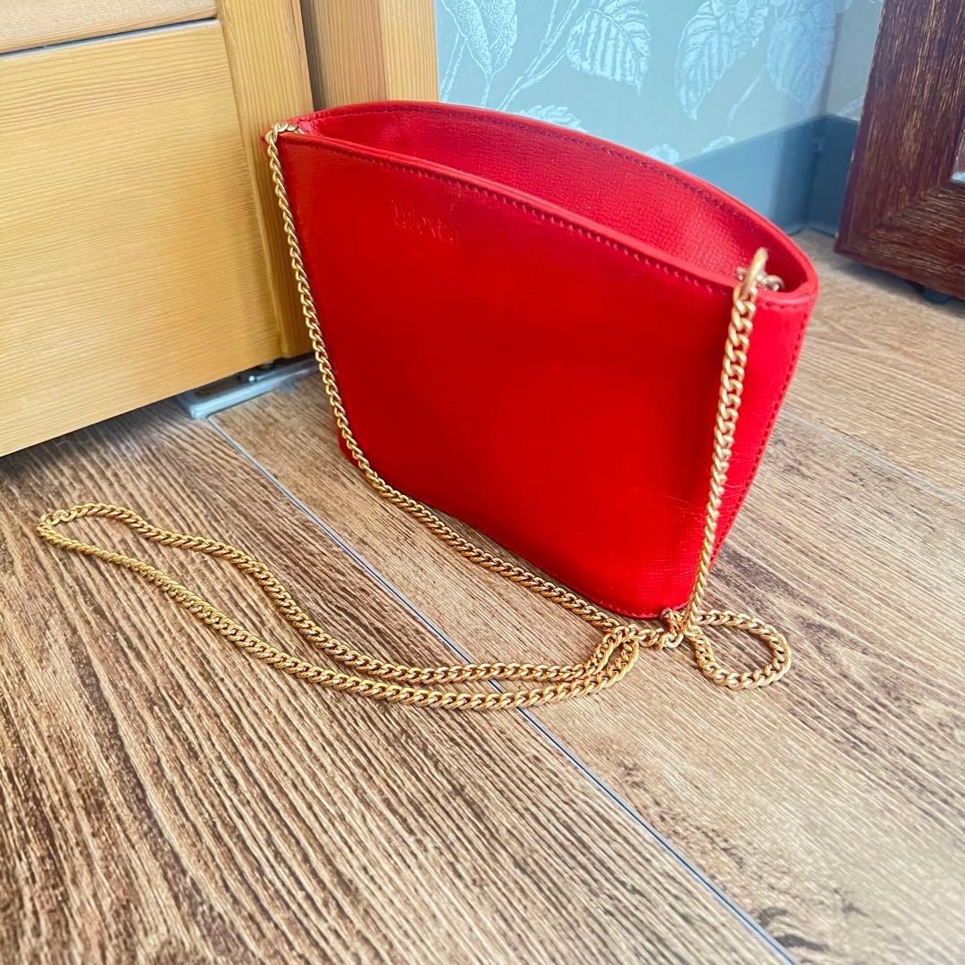 激レア ヴァレクストラ SATOショルダーバッグ チェーン レザー レッド