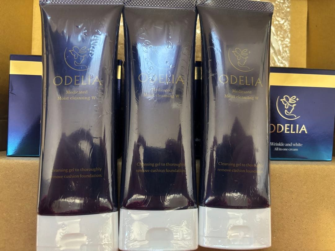新品　ODELIA リンクル&ホワイトオールインワンクリーム 3個　豪華おまけ付