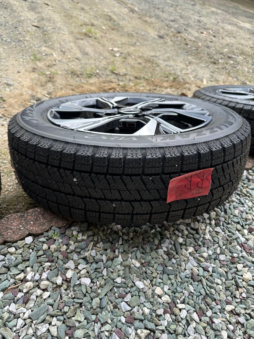 ダイハツ　LA650SタントカスタムX純正ホイール　　スタッドレスタイヤ付き