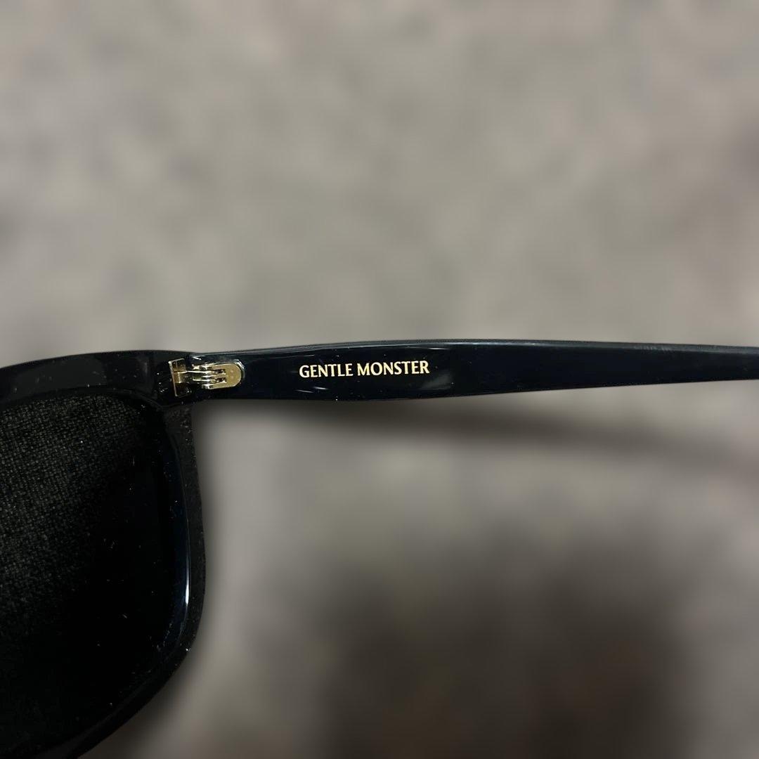 小物 GENTLE MONSTER