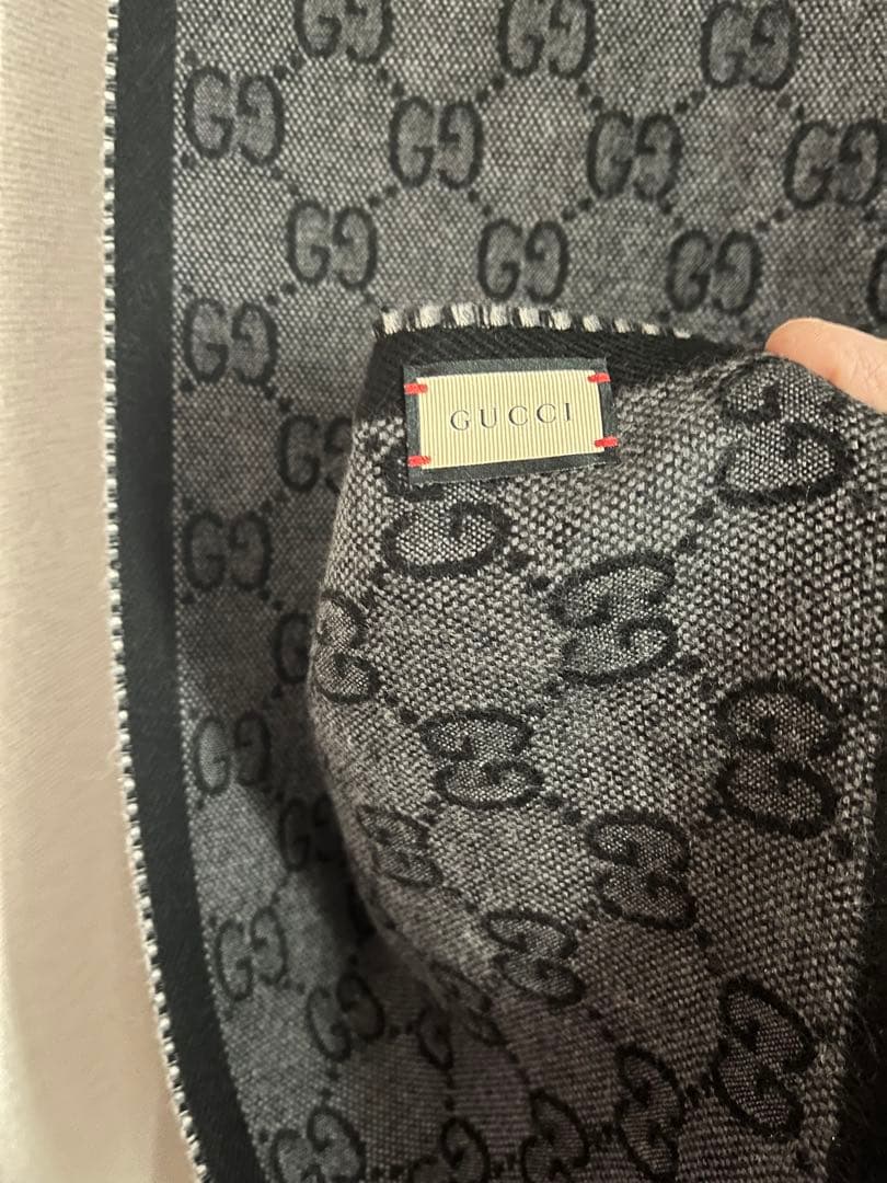 [美品] GUCCI GGロゴマフラー グレー フリンジ付き