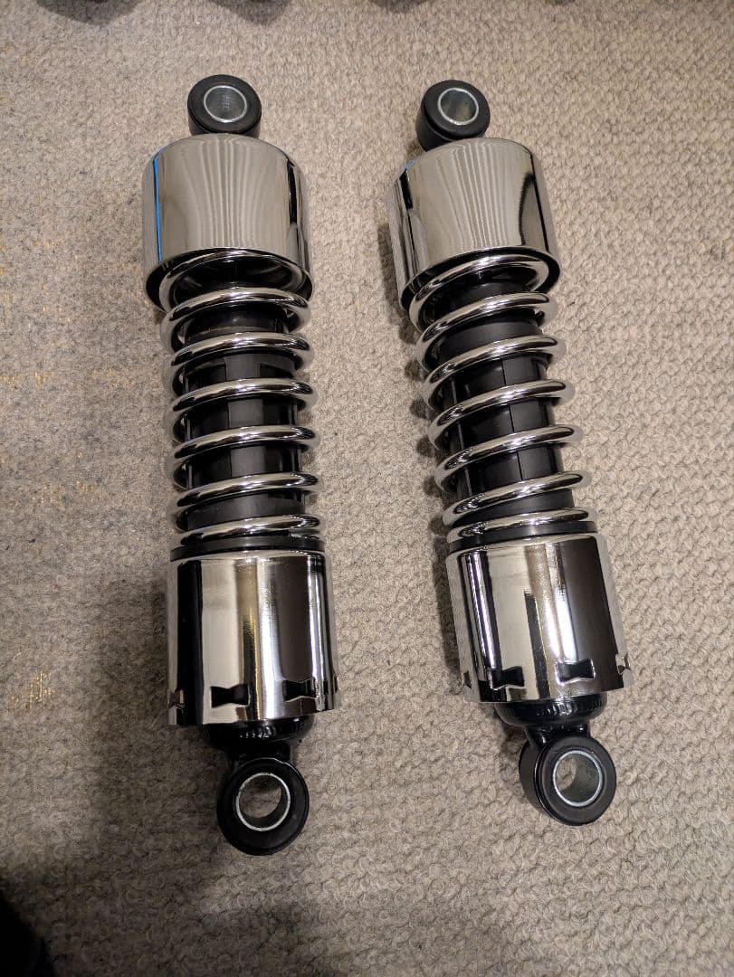 美品ハーレー　スポーツスターリアサス　04y〜11inサスペンション 付属品有り