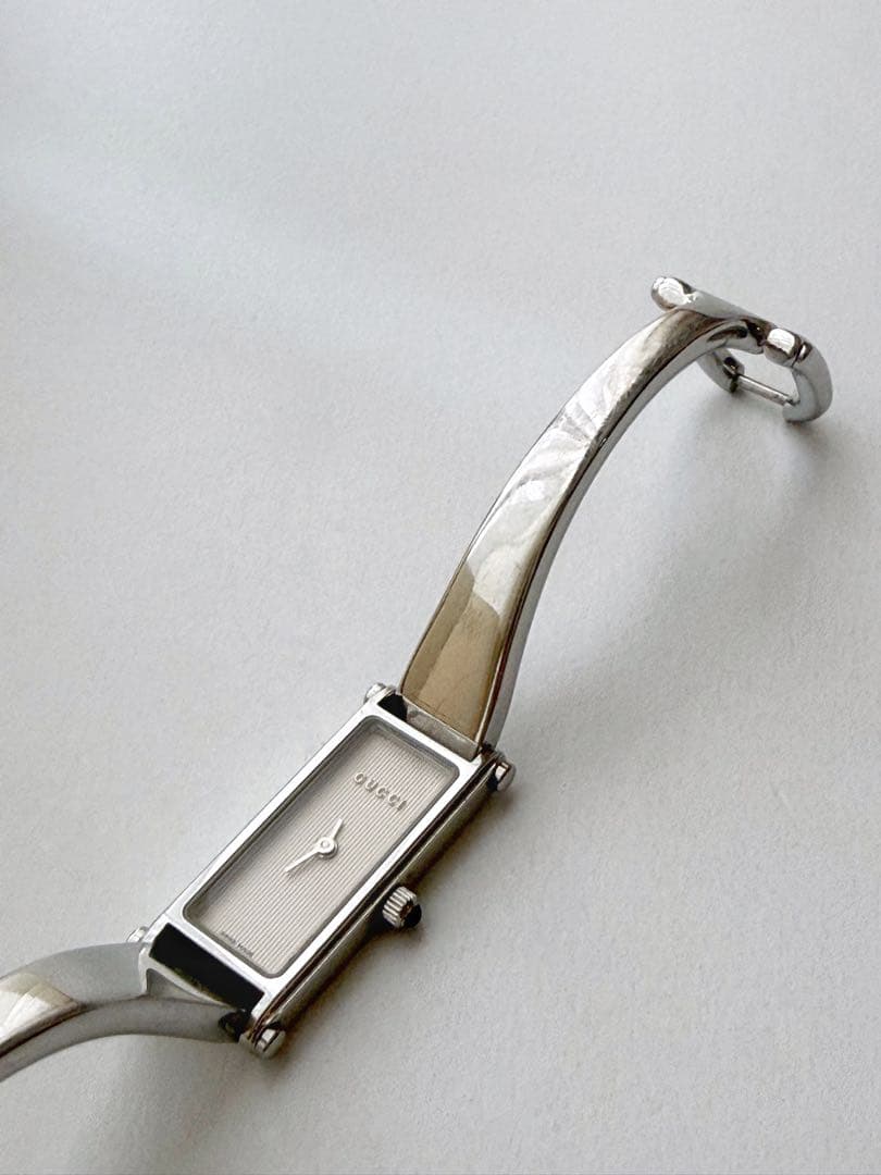 【稼働品・新品電池】GUCCI 1500L バングルウォッチ　腕時計