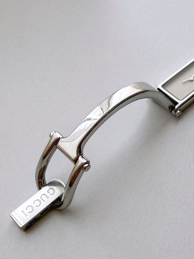 【稼働品・新品電池】GUCCI 1500L バングルウォッチ　腕時計