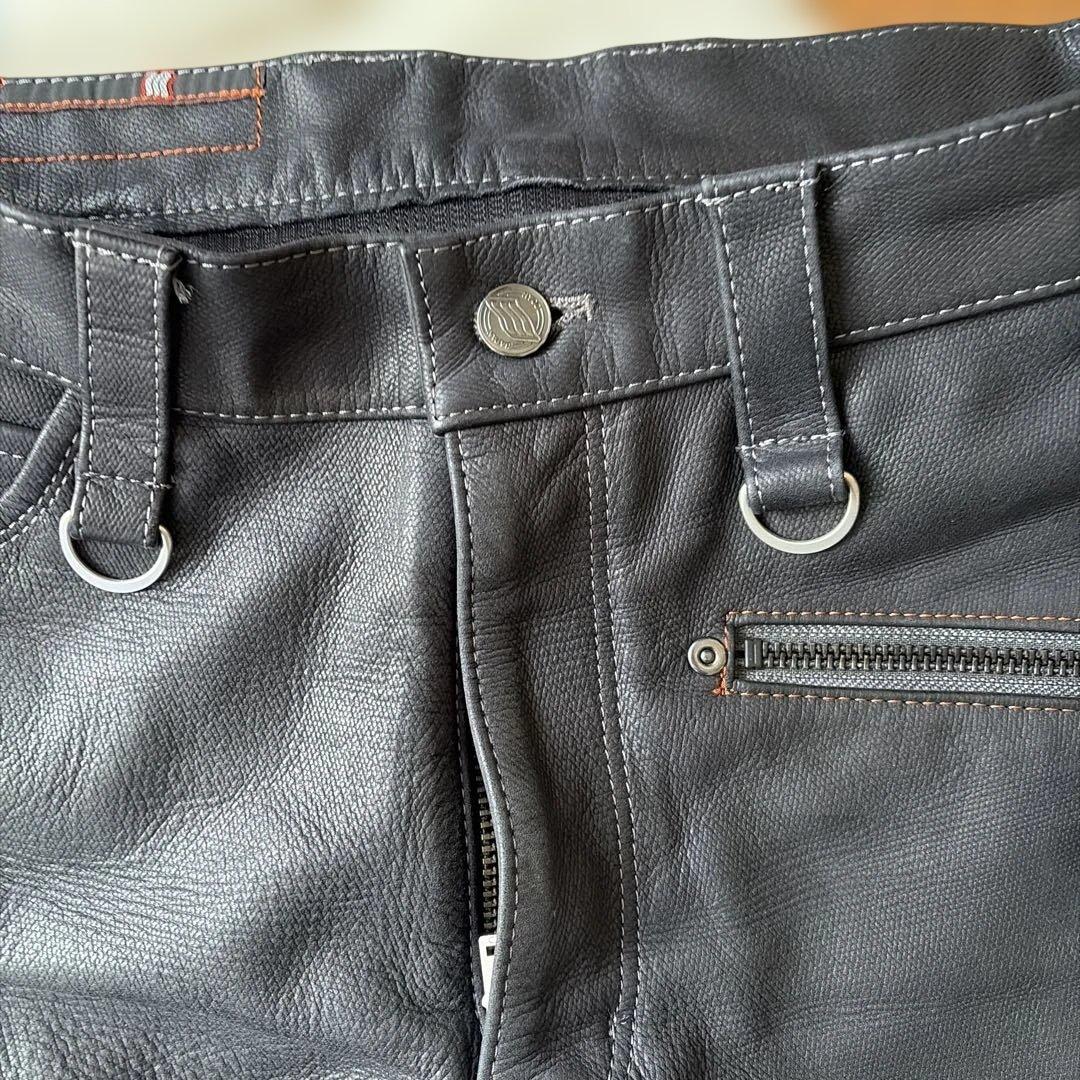 ヒョウドウ日本製レザー 黒パンツ ジッパーポケット付き