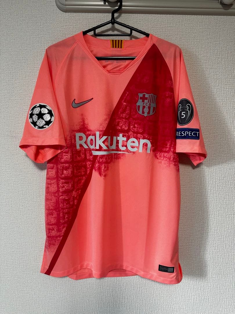 バルセロナ 18/19ユニフォーム セルジ・ロベルト 20番