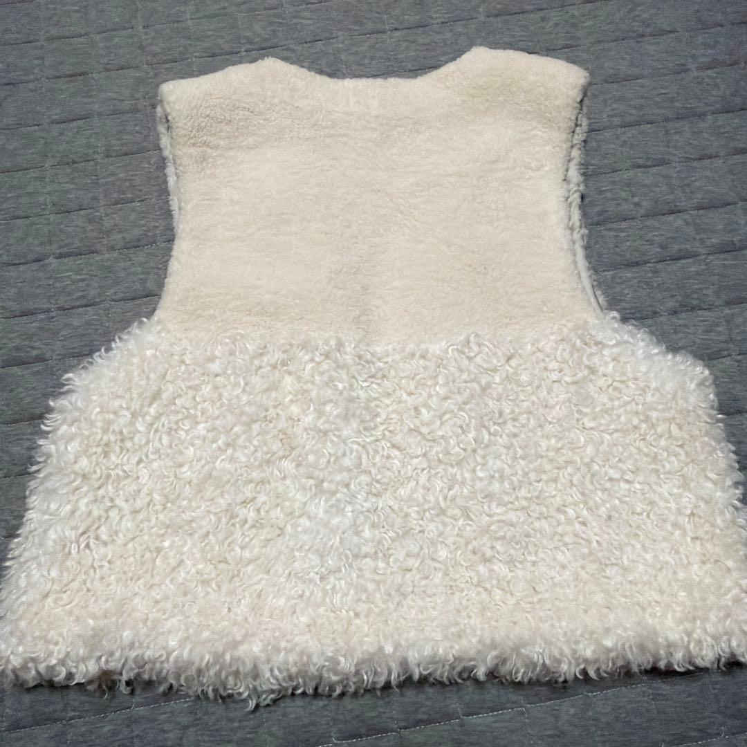 新品　PASSIONE パシオーネ　エコファー ノーカラーベスト　Vネック　ジレ