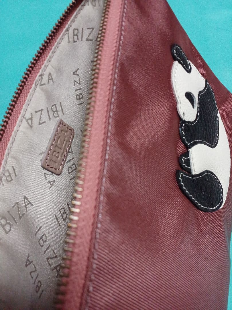 IBIZA　イビサ　バッグチャーム　マスコット パンダチャーム付きポーチ