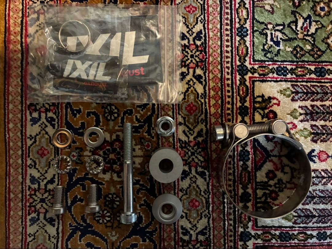 月CBR1000RR-R SC82 IXILスリップオンマフラー