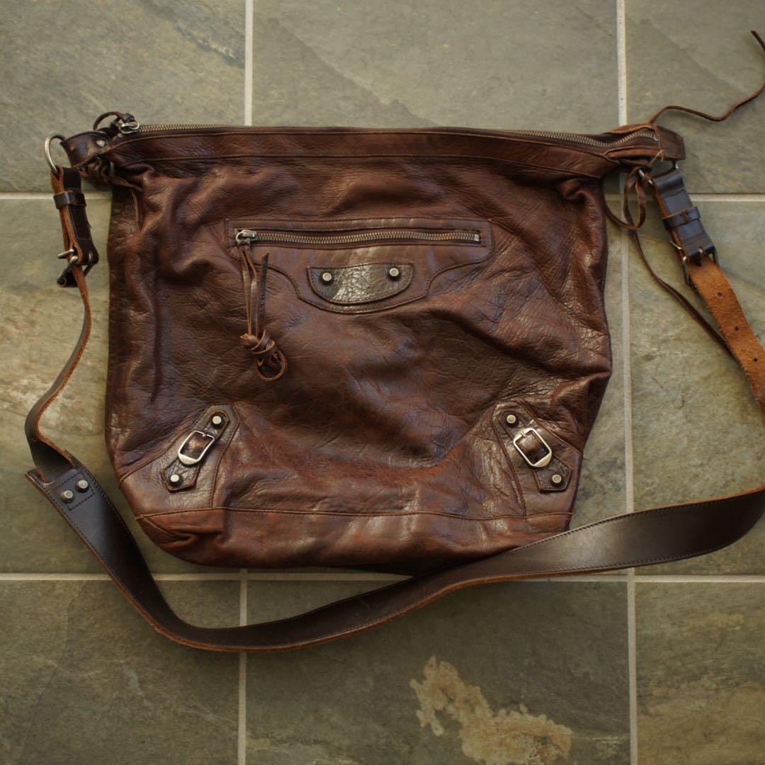 BALENCIAGA THE DAY レザー ショルダーバッグ city