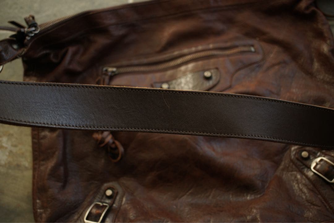 BALENCIAGA THE DAY レザー ショルダーバッグ city