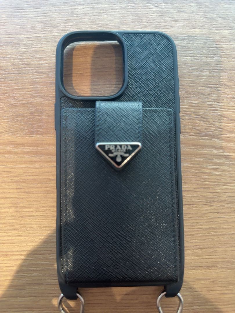 PRADA プラダ iPhoneケース ショルダー ストラップ付　カード収納
