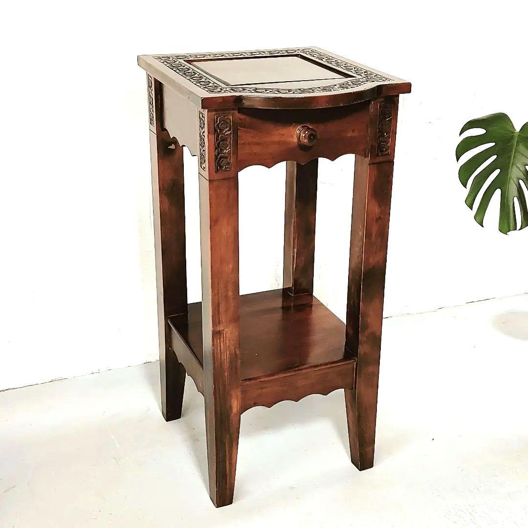 アンティーク　花台　可愛らしい　花柄　彫刻