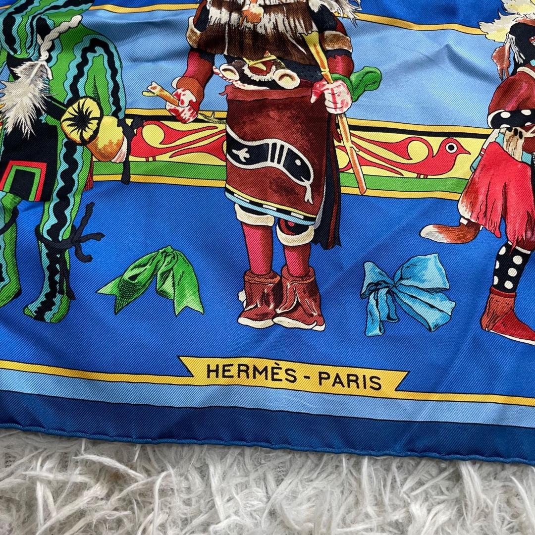 17799✨HERMES スカーフ シルク カレ90 カチナ 民族 ブルー