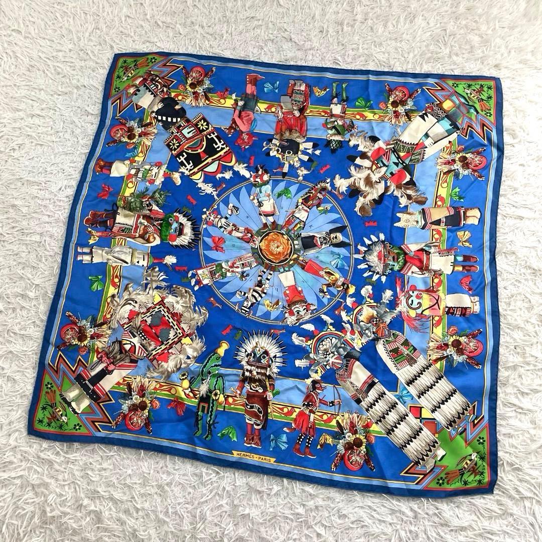17799✨HERMES スカーフ シルク カレ90 カチナ 民族 ブルー