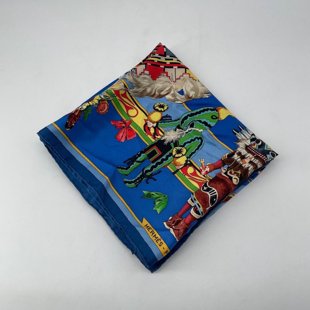 17799✨HERMES スカーフ シルク カレ90 カチナ 民族 ブルー