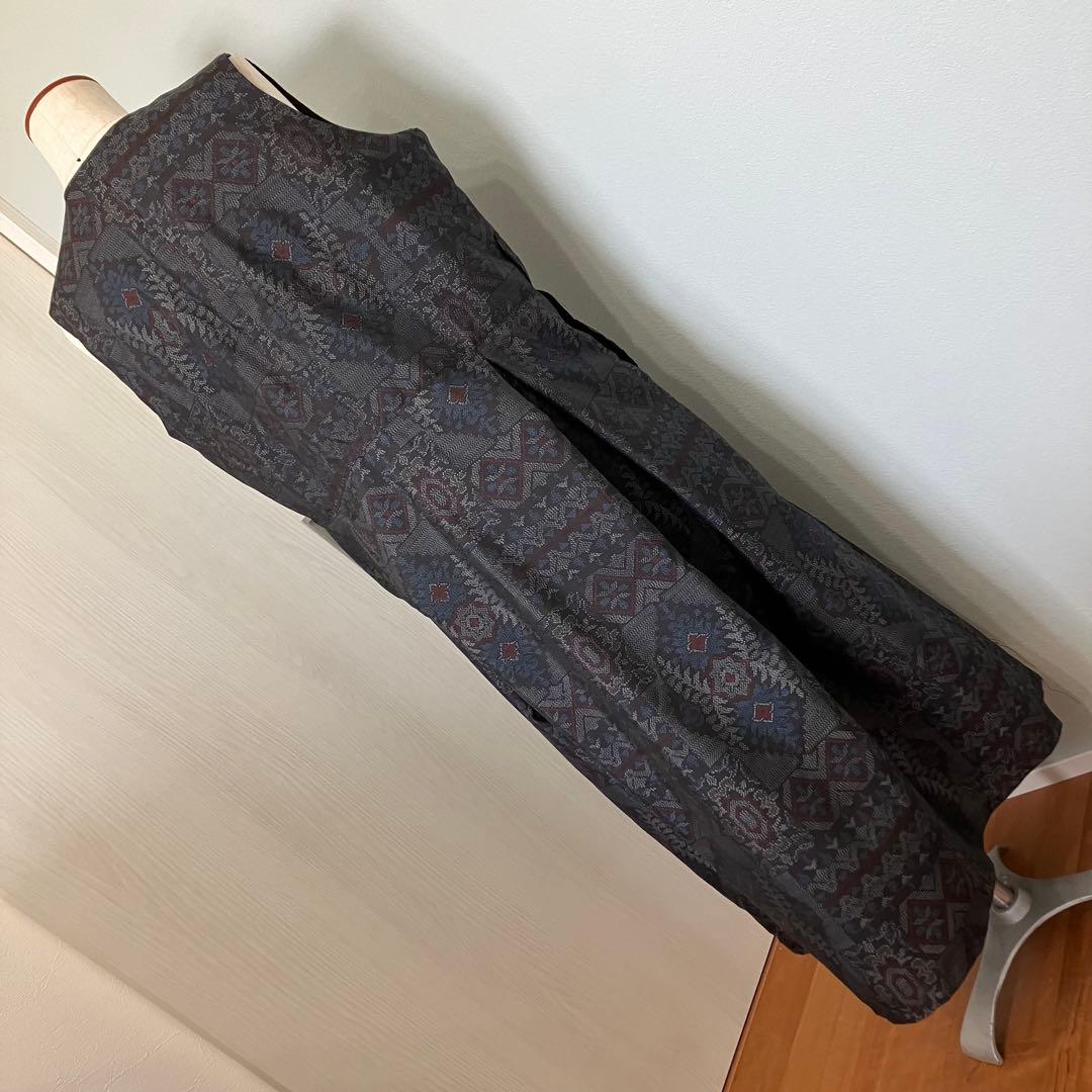 大島紬　幾何学柄　Vネック ノースリーブ　ワンピース　着物リメイク