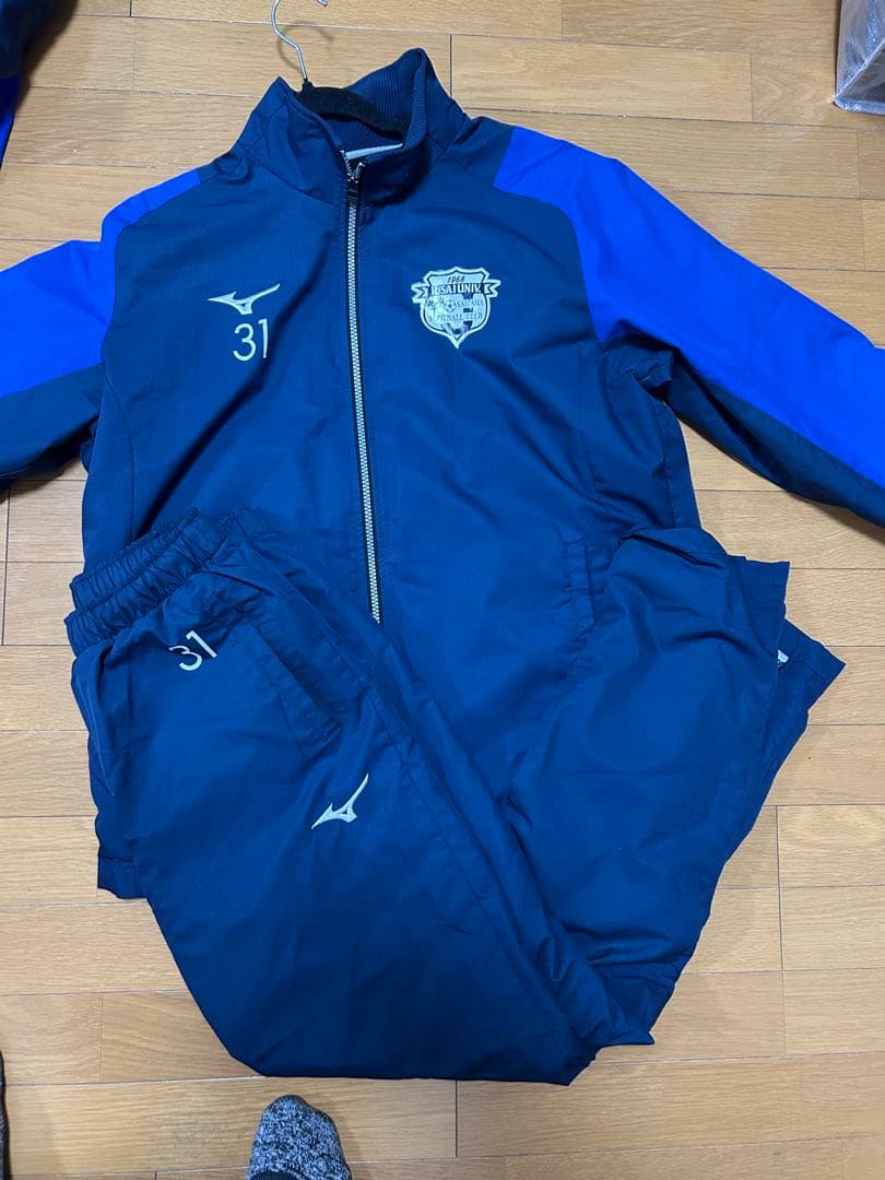 城西大学　Mizuno ピステ ウィンドブレーカー