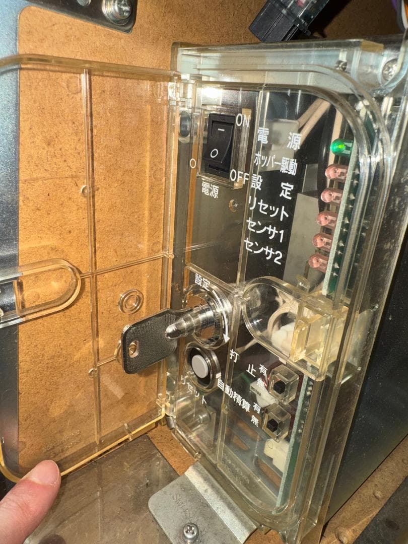 旦*那様 ハードボイルド グリフォンの幻影 不要機 パチスロ実機 ※下パネ