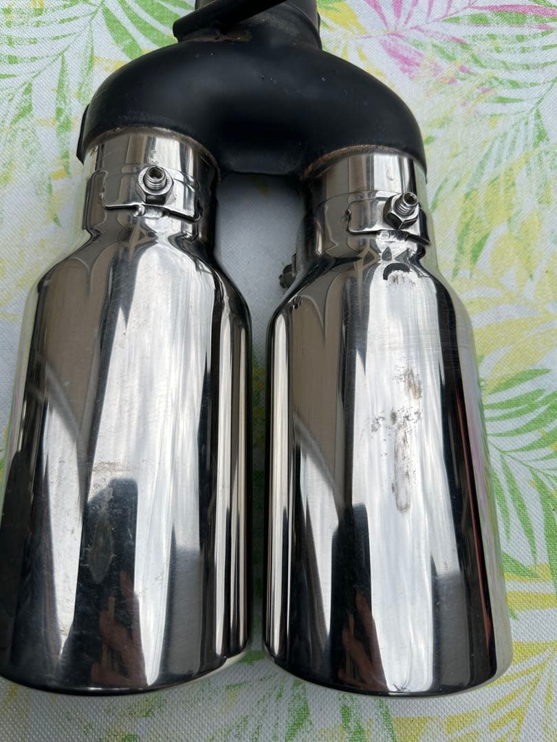 30プリウス4本だしマフラー