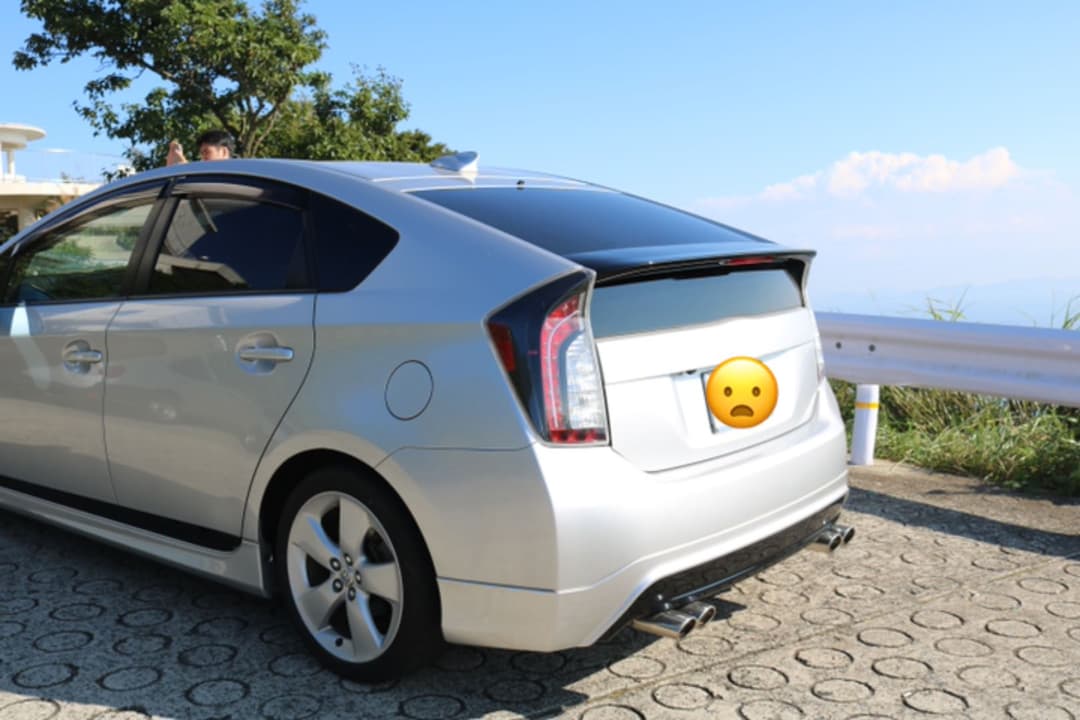 30プリウス4本だしマフラー