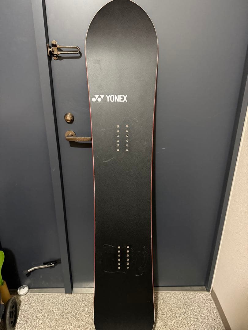 A*M様 YONEX LUVARTH 18-19 155cm 現行ソール 傷あり