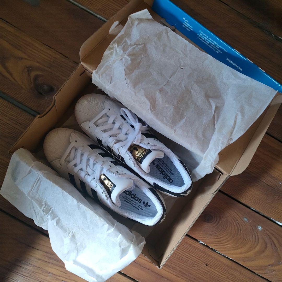 【新品】完売！人気商品 金べろスーパースター ホワイト×ブラック 25cm