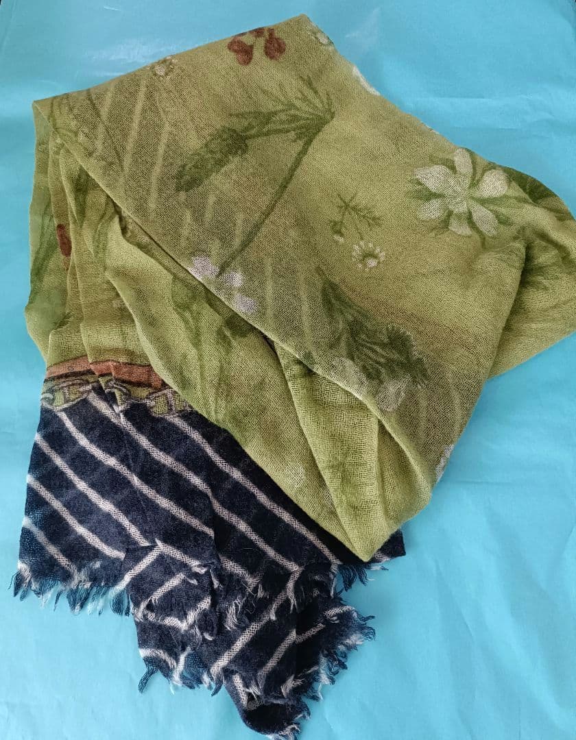 新品 アルバスカシミヤ１００％ ふんわりエアリーストールのストール