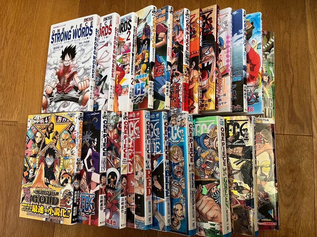 ワンピース　1〜102巻➕関連本21冊　美品　ONE PIECE
