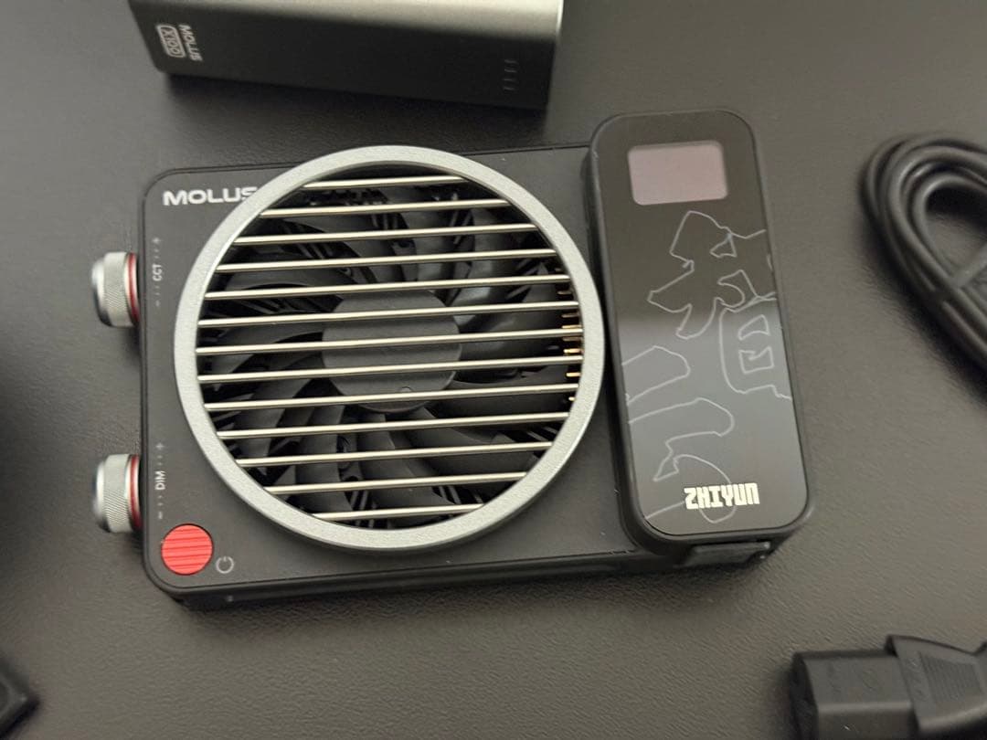 【美品】ZHIYUN MOLUS X100 COMBO