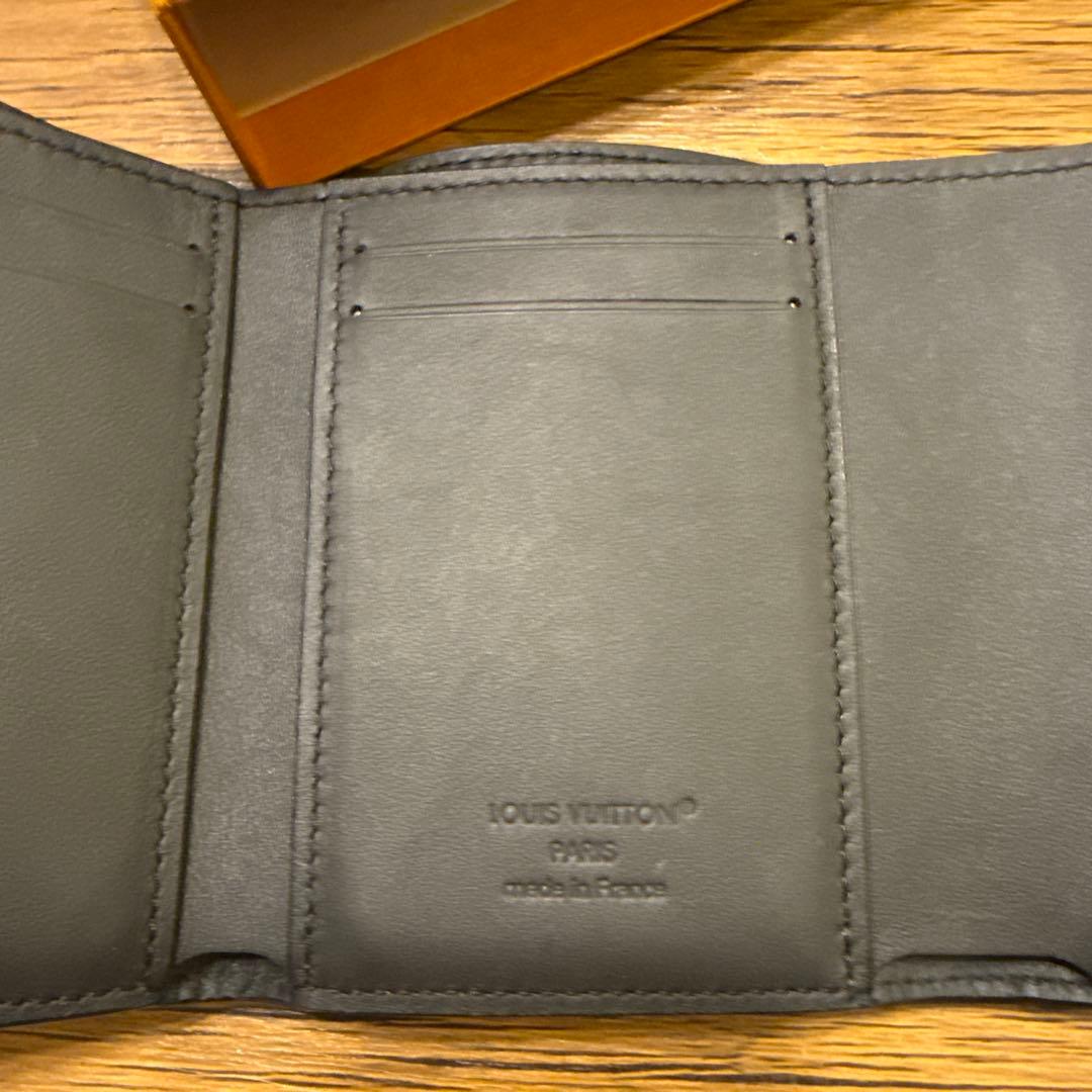 Louis Vuitton M12635 ヴィクター・ウォレット