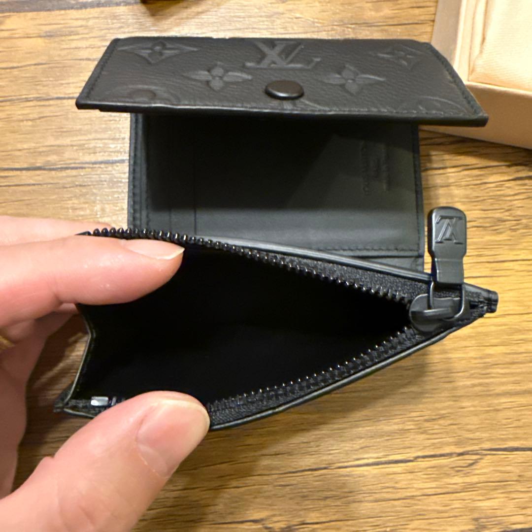 Louis Vuitton M12635 ヴィクター・ウォレット