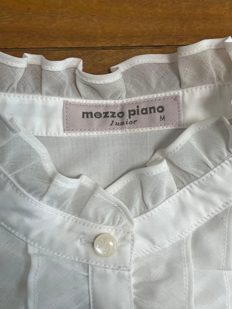 メゾピアノ　ジュニア　フォーマルスーツ　卒業式　発表会