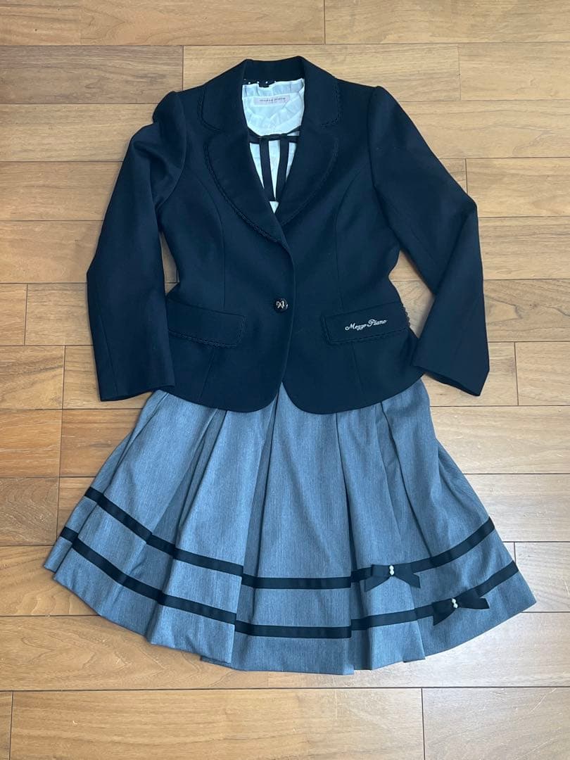 メゾピアノ　ジュニア　フォーマルスーツ　卒業式　発表会