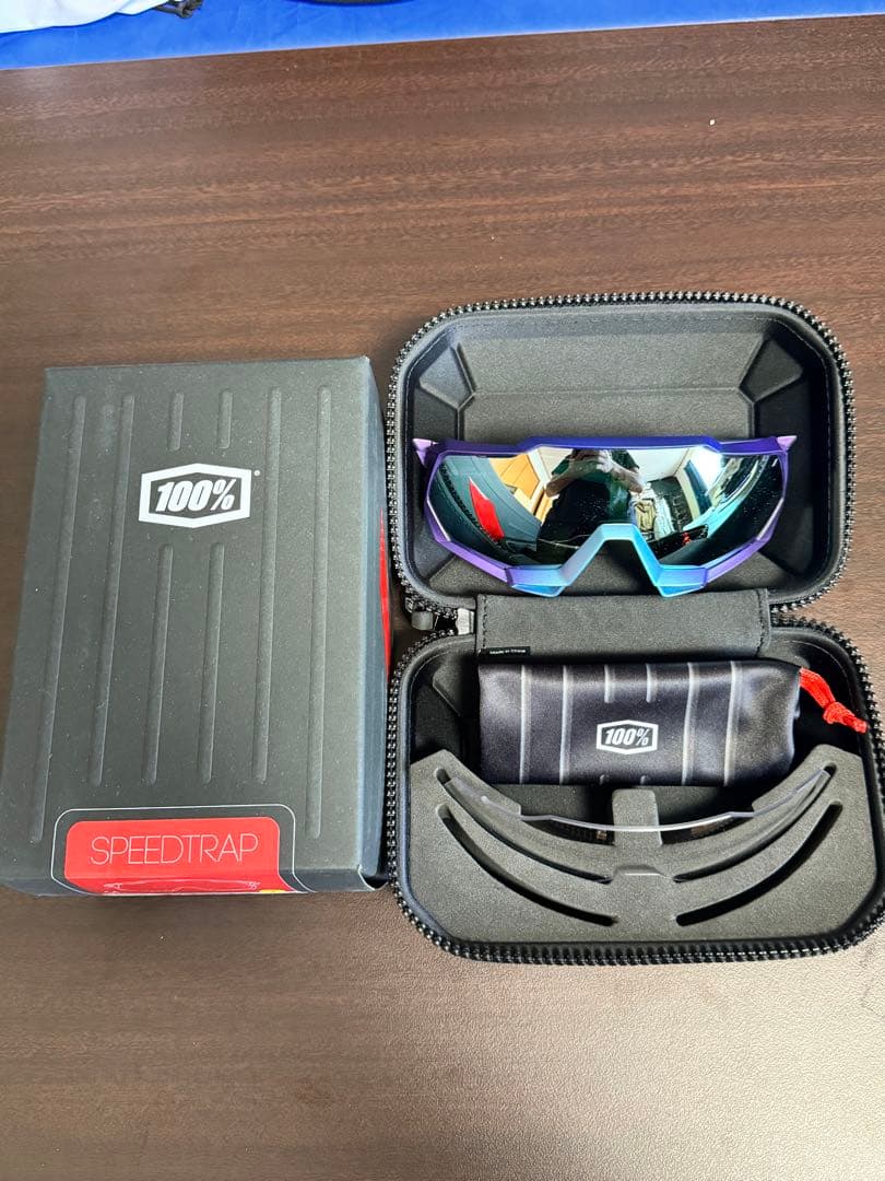 100% ワンハンドレッド　サングラス　スピードトラップ