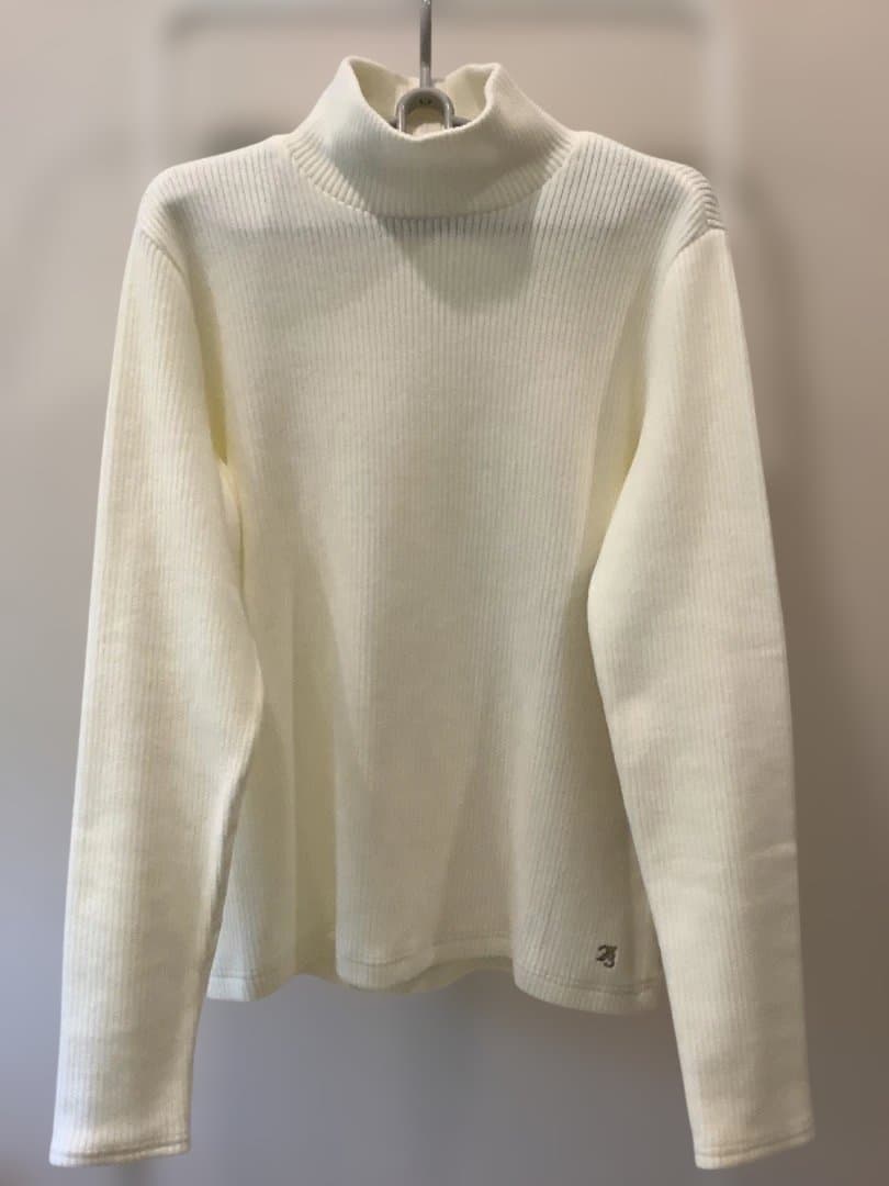 再終値下げ【美品】23区ゴルフ　グランサーモリブハイネックニット(Ｌ) ホワイト