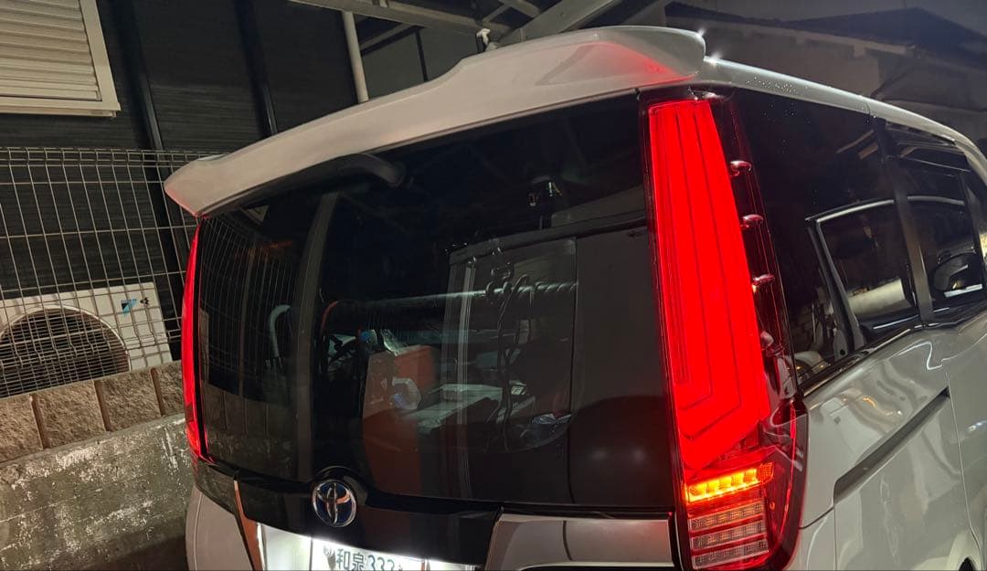 VALENTI ヴァレンティ80系 ヴォクシー ノア エスクァイア テールランプ