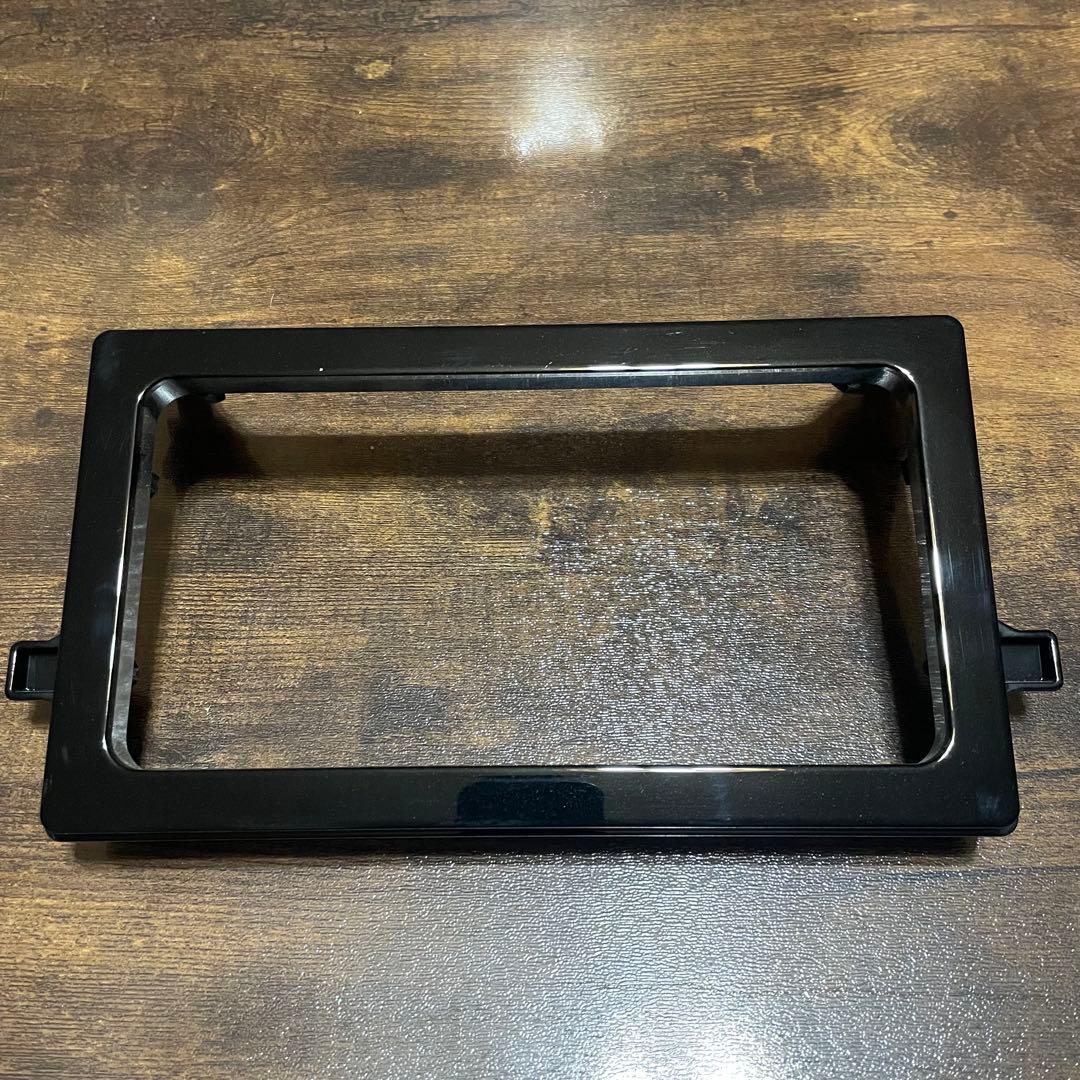 プリウス50 2019年式　トヨタ純正ナビ　7インチ　フレーム付き